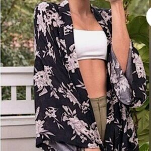 Spiritual Gangster Maya Floral Kimono‎ Robe Black One Size